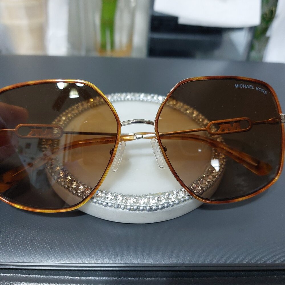 Michael Kors MK1127J Empire Butterfly Brown Gradient Ladies Coolest Sunglasses - Picture 10 of 11